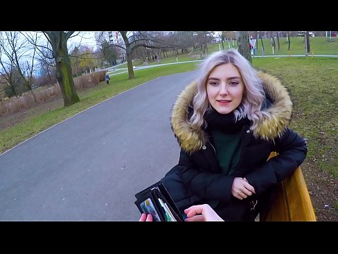 ❤️ Sluger en fremmed mands varme sperm for penge - blowjob i parken af Eva Elfie Fucking video at da.courseclass.ru ❌️❤